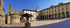 Città di Arezzo - Piazza Maggiore